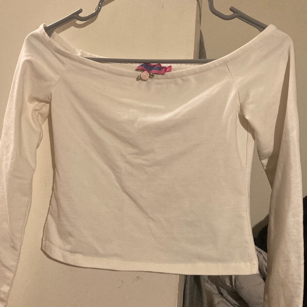 Elegant Off-Shoulder White Top